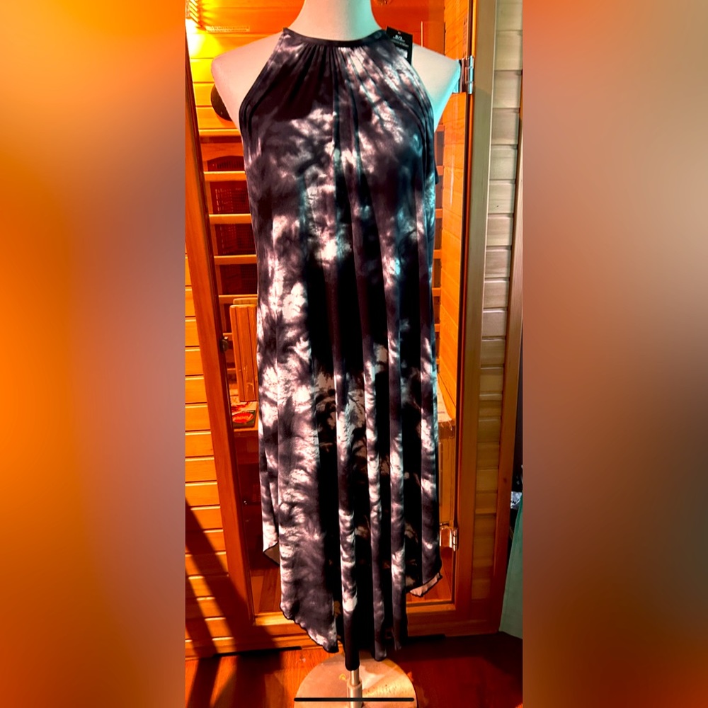 BNWT BEAUTIFUL TIE DYE DRESS!!
